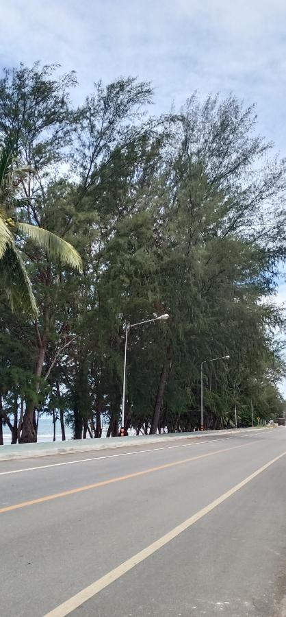 Sammy Seaview Mae Ramphueng Beach Front Golden Elephant บ้านช้างทองวิวทะเลหน้าหาดแม่รำพึง Rayong Ngoại thất bức ảnh